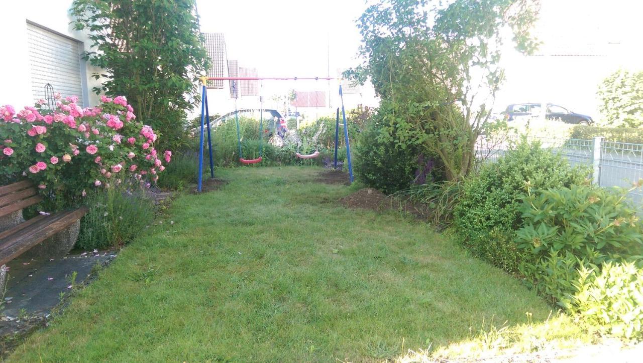 Geraumiges Ferienhaus Bad Salzuflen: Spacious 4-Bedroom Retreat for Business & Families Exterior photo