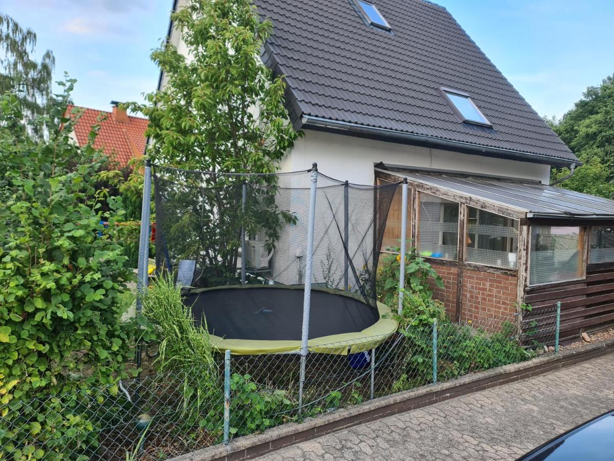 Geraumiges Ferienhaus Bad Salzuflen: Spacious 4-Bedroom Retreat for Business & Families Exterior photo