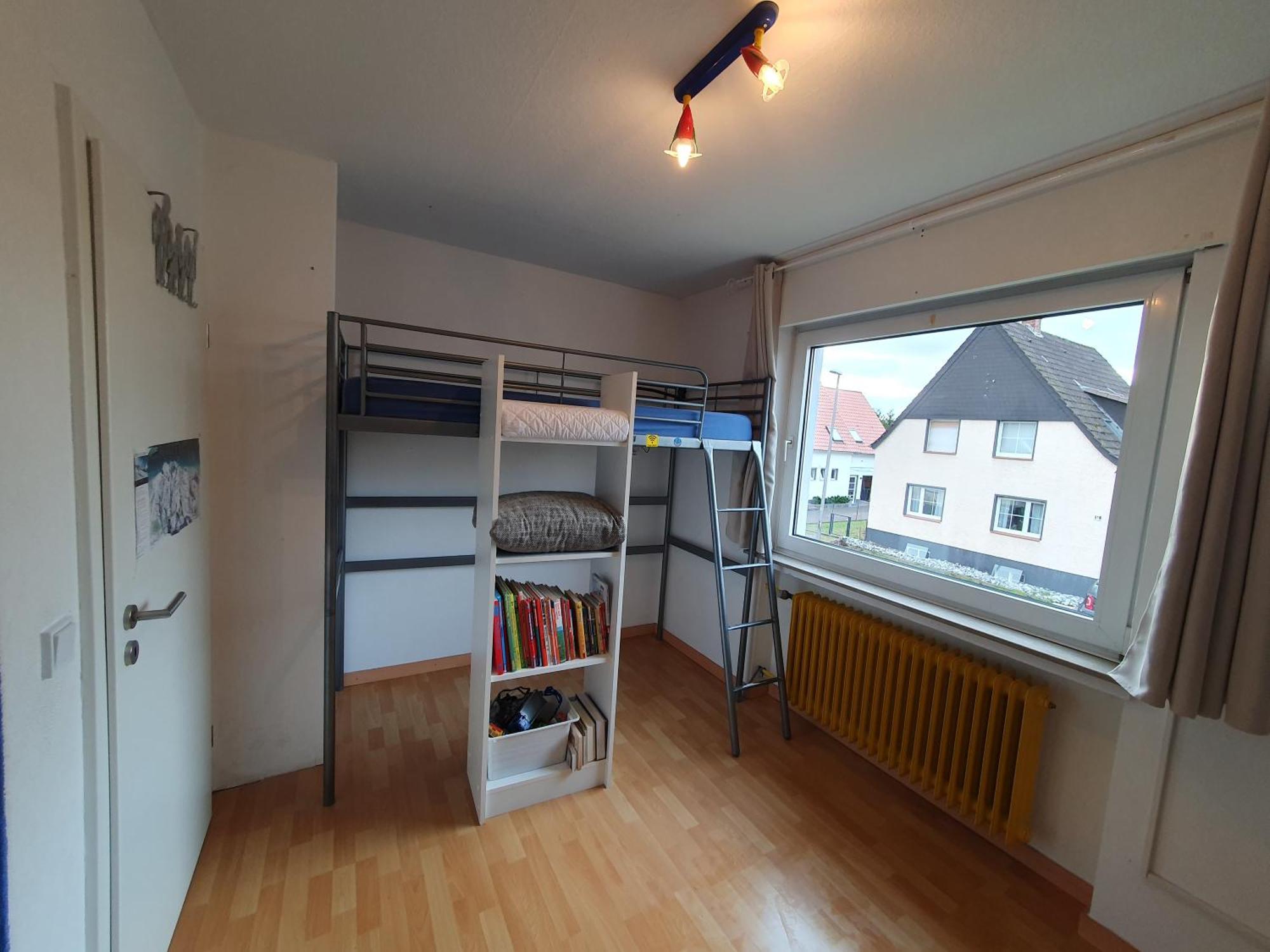 Geraumiges Ferienhaus Bad Salzuflen: Spacious 4-Bedroom Retreat for Business & Families Exterior photo